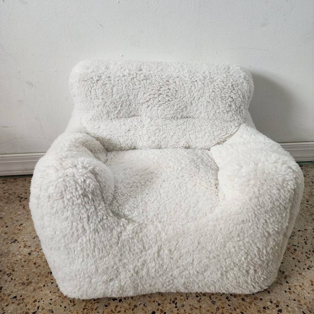 NWT RH Restoration Hardware Baby & Child Fuzzy Luxe Sherpa Mini Play Chair